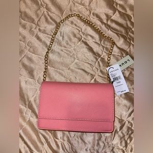 LOUME PINK PURSE WITH GOLDTONE CHAIN STRAP